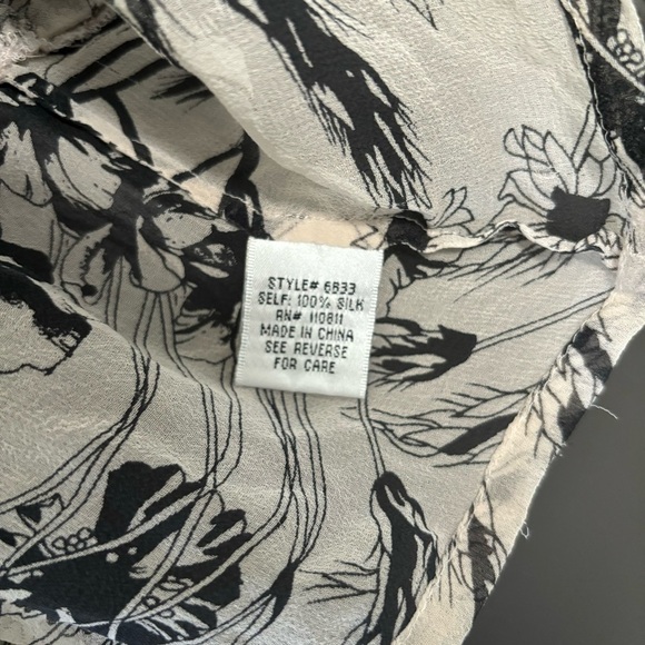 Yoana Baraschi 100% Silk Floral Off the Shoulder Batwing Ruffled Breezy Blouse - Picture 5 of 5